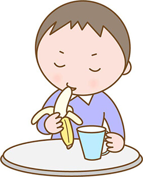バナナを食べる子供